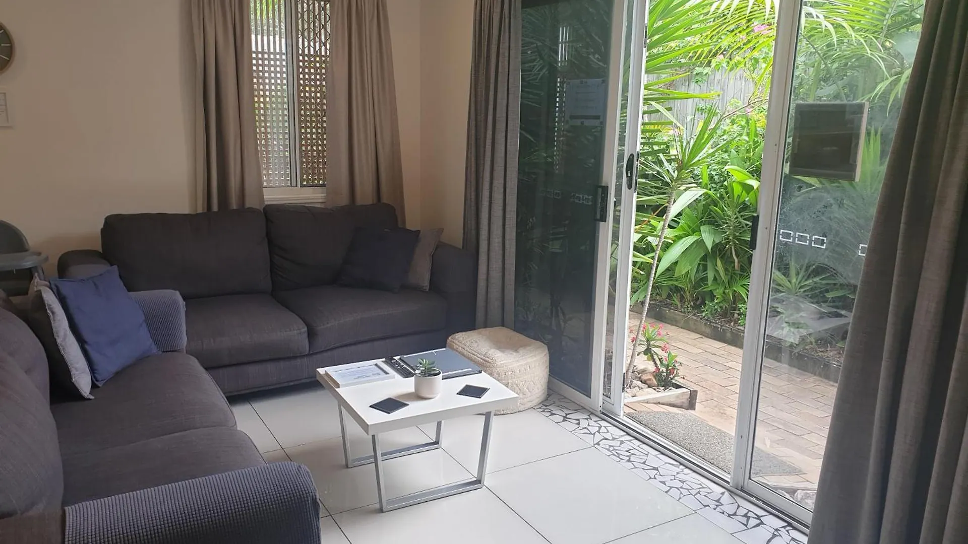 Homestyle Hostel - 18-36Yrs Caloundra Australia